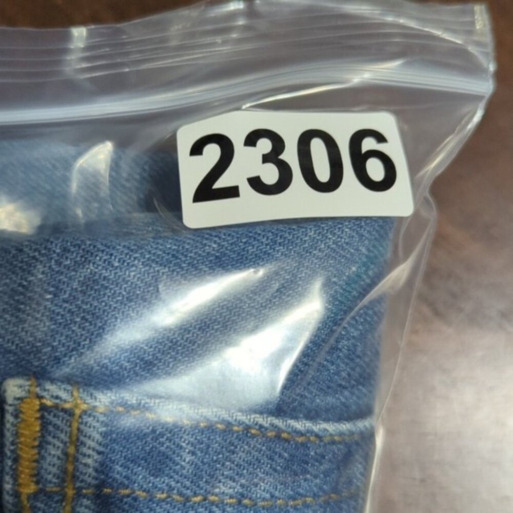 Levi's VTG Jeans Mens 36x36 Fits 32x32 Blue 501 XX Straight Leg Button Fly Denim - Picture 12 of 12
